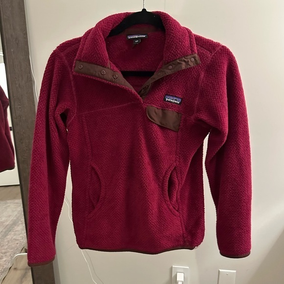 Women’s Patagonia pullover - Picture 1 of 4